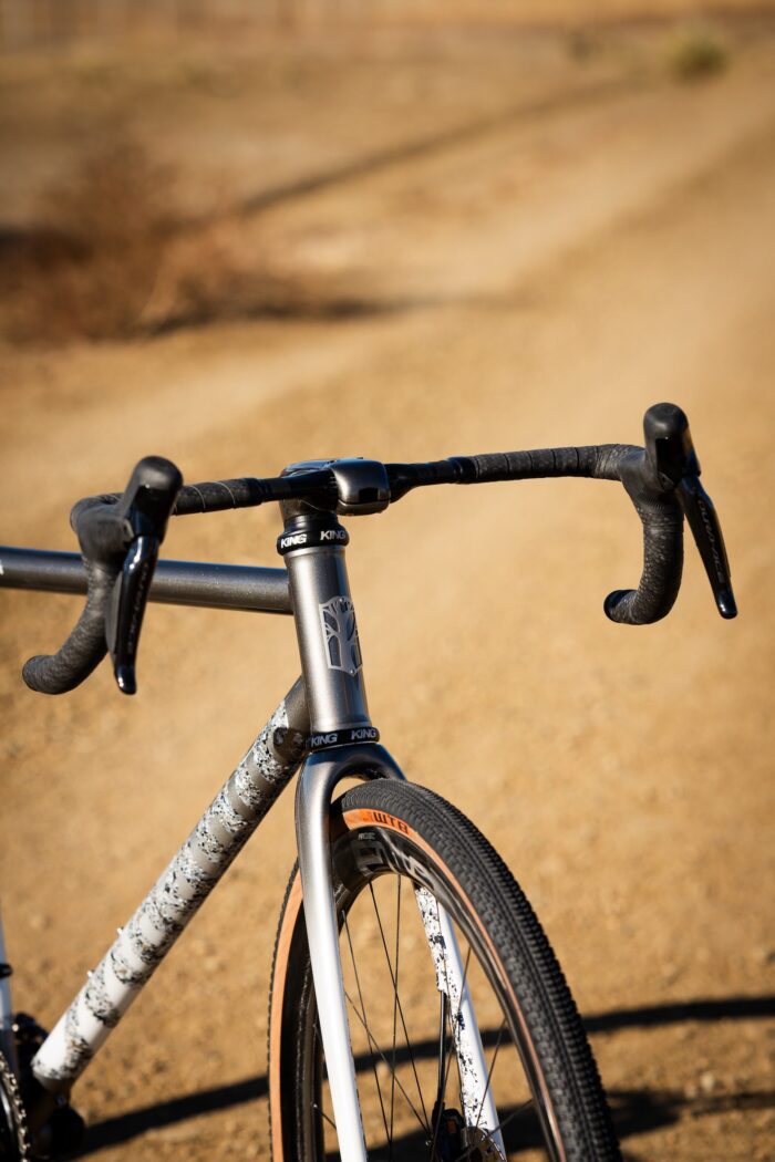 Mosaic GT-1 iAR Titanium Gravel Bike Frameset - Image 10